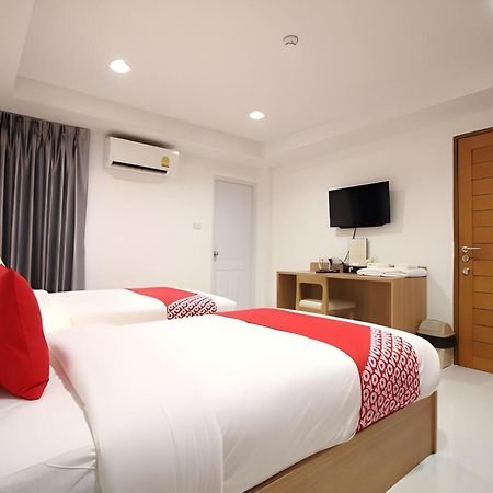 בנגקוק Super Oyo 483 Pannee Hotel Khaosan מראה חיצוני תמונה