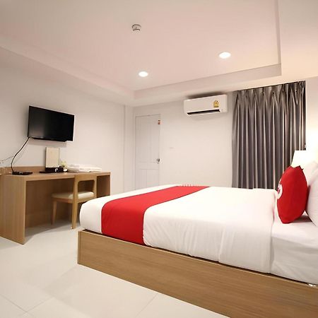 בנגקוק Super Oyo 483 Pannee Hotel Khaosan מראה חיצוני תמונה