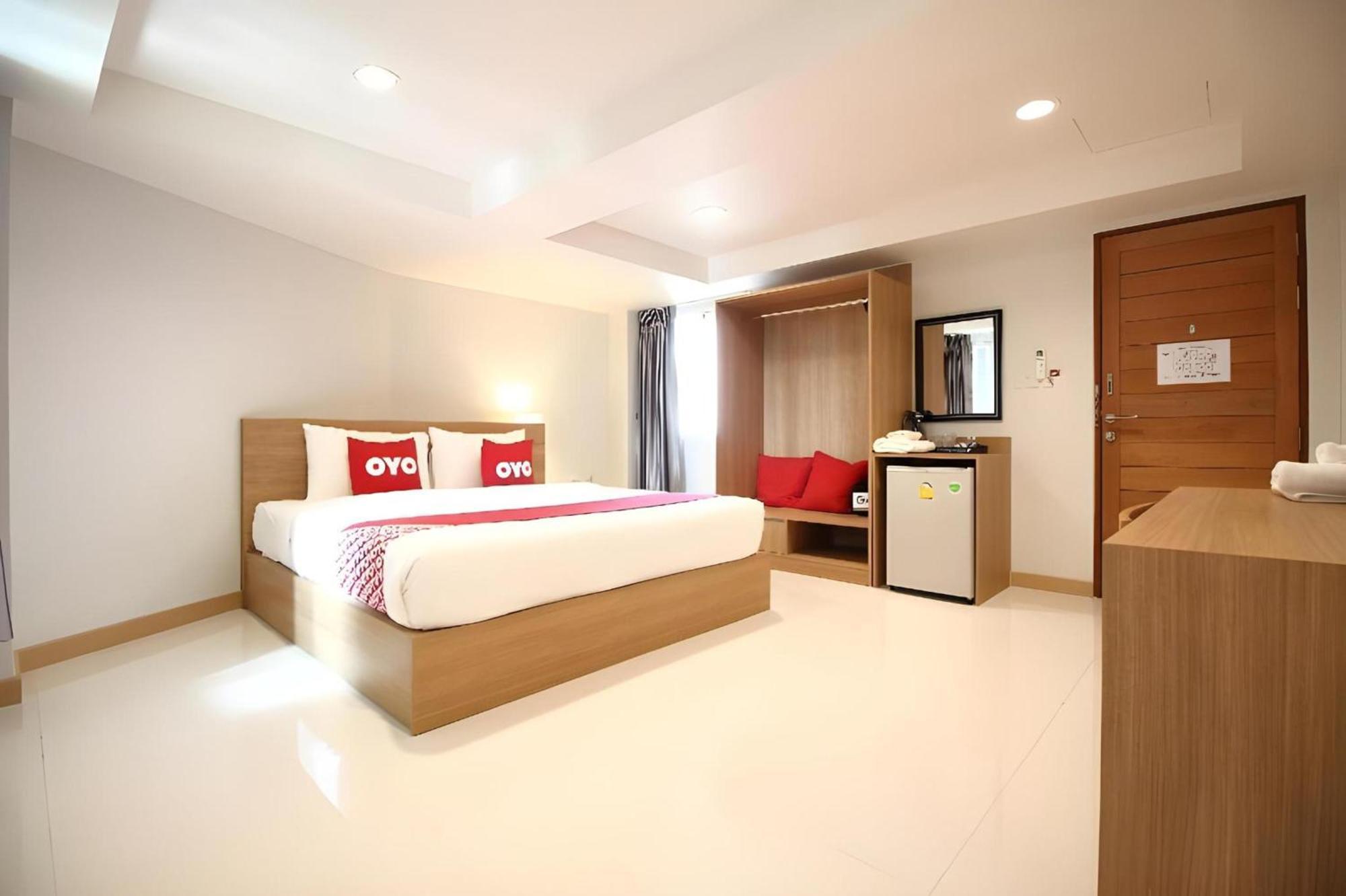 בנגקוק Super Oyo 483 Pannee Hotel Khaosan מראה חיצוני תמונה