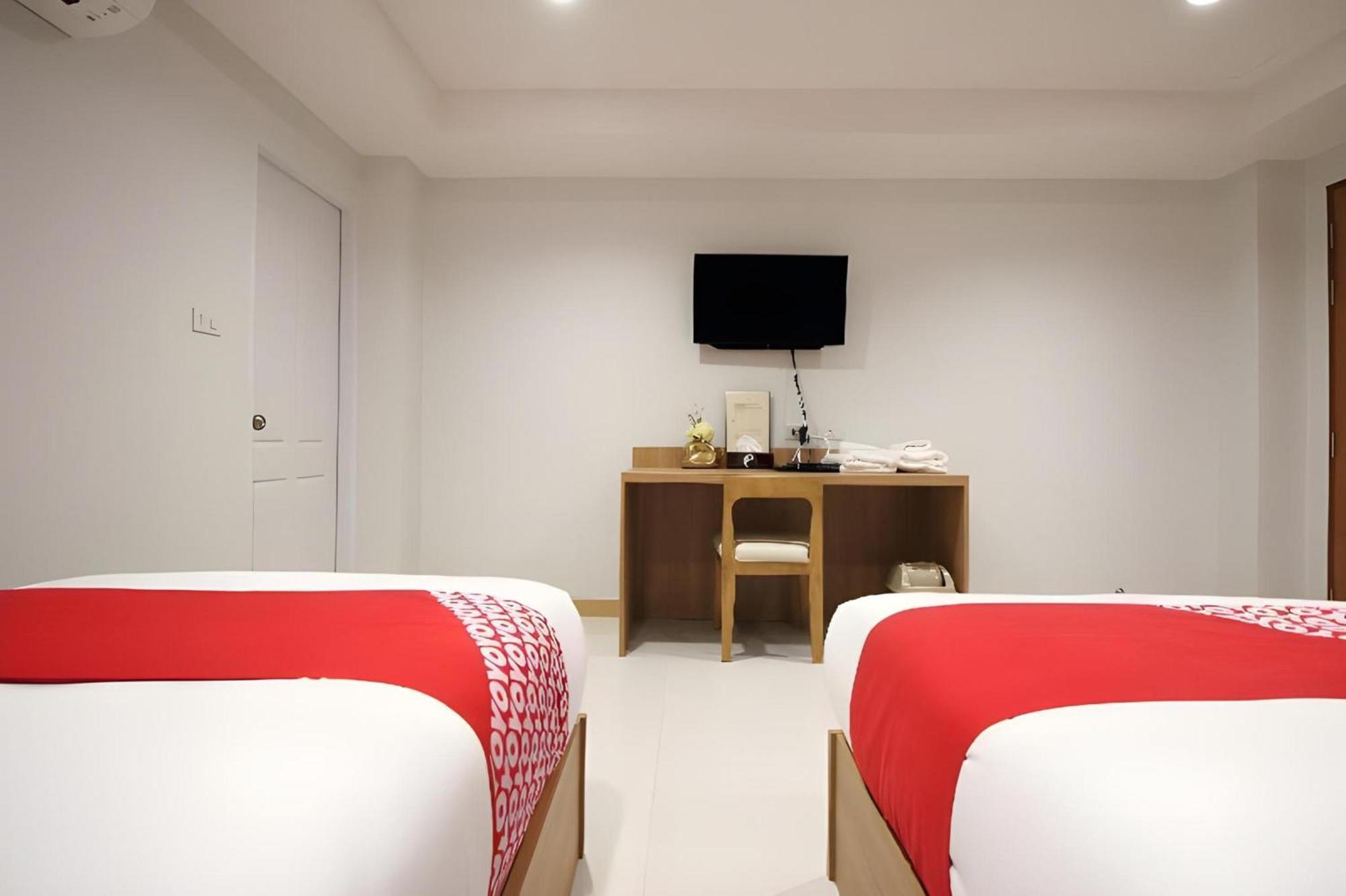 בנגקוק Super Oyo 483 Pannee Hotel Khaosan מראה חיצוני תמונה
